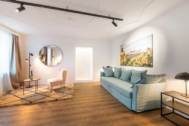 Deluxe Apartment With Spacious Living Room and King Bed Near DPU - 1