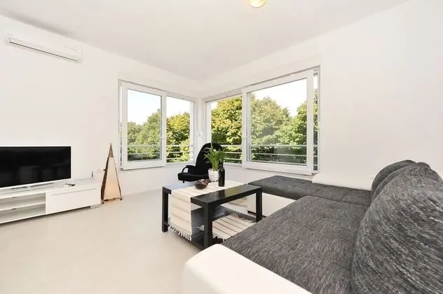 Deluxe Apartments Goya