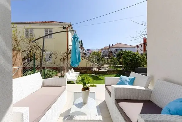 Deluxe Apartments Goya