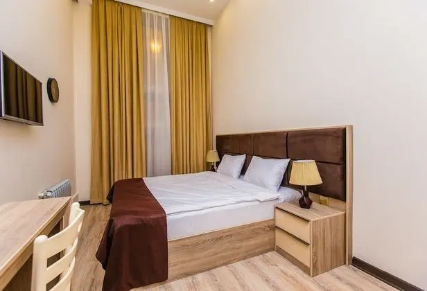 Deluxe City Hotel - 1