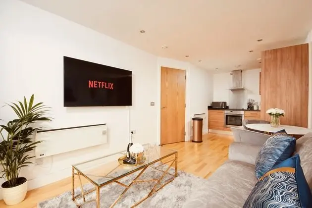 Deluxe City Centre Apt Balcony View Free Parking