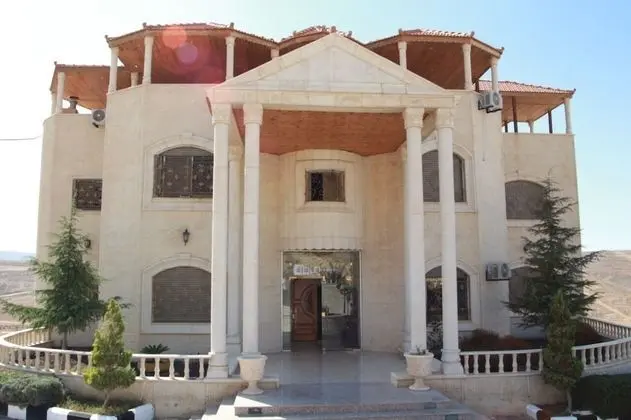 Deluxe Villa Guest House