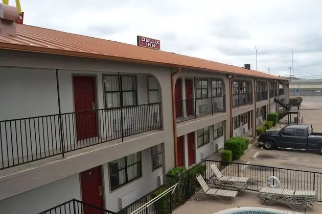 Deluxe INN