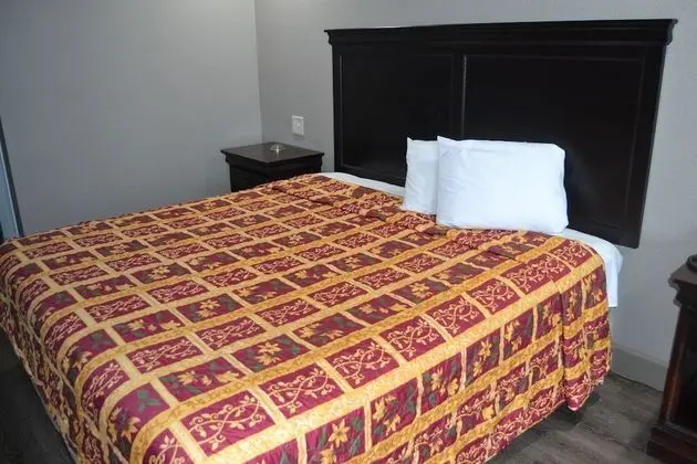 Deluxe INN - Oda