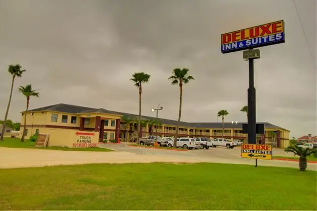 Deluxe Inn & Suites - Genel