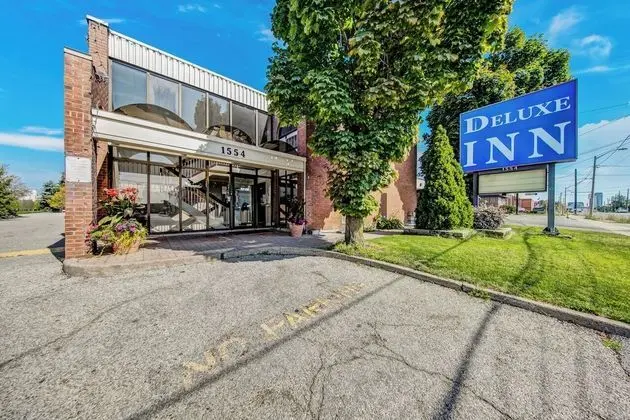 Deluxe Inn - Öne Çıkan Resim