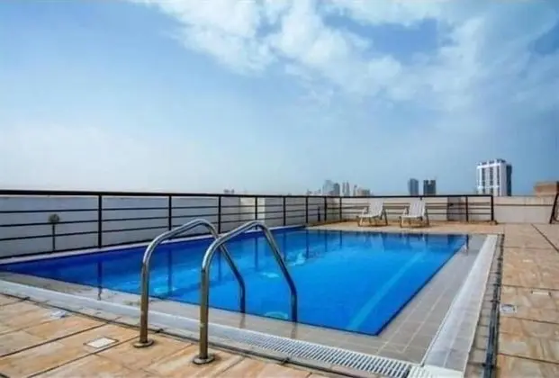 Deluxe One Bedroom Apartment near Mall of Emirates - Havuz