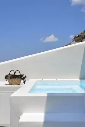 Deluxe Suite With Outdoor Hot Tub - La Torre
