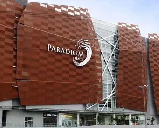 Deluxe2 Paradigm Mall