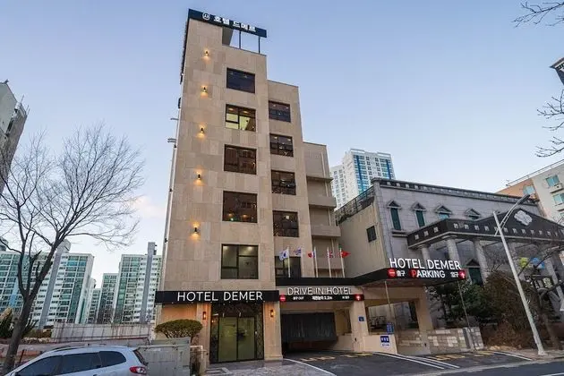 Hotel Demer