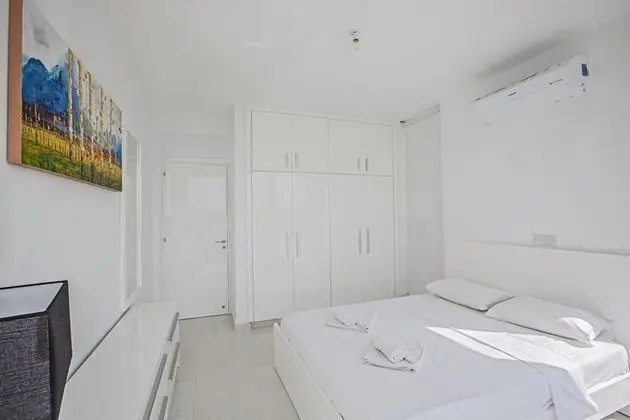 Villa Demi AQ Pe13