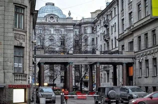 Hotel Democrat on Kamennoostrovsky 26-28