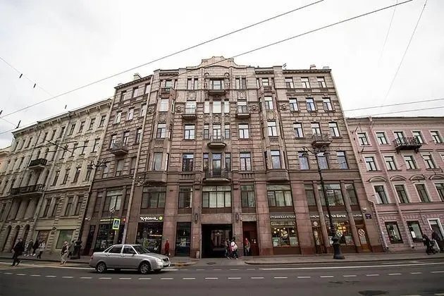 Hotel Democrat on Nevskiy 95