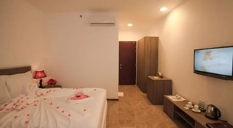 Den Long Do Hotel & Restaurant - Oda