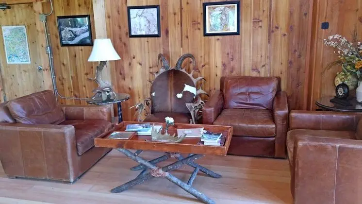Denali Crow's Nest Cabins - Lobi