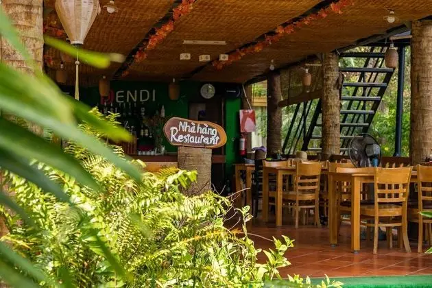 Dendi Resort Phu Quoc - Yerinde Yemek
