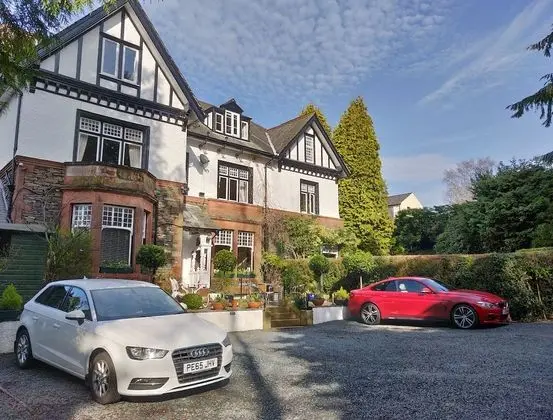 Dene House