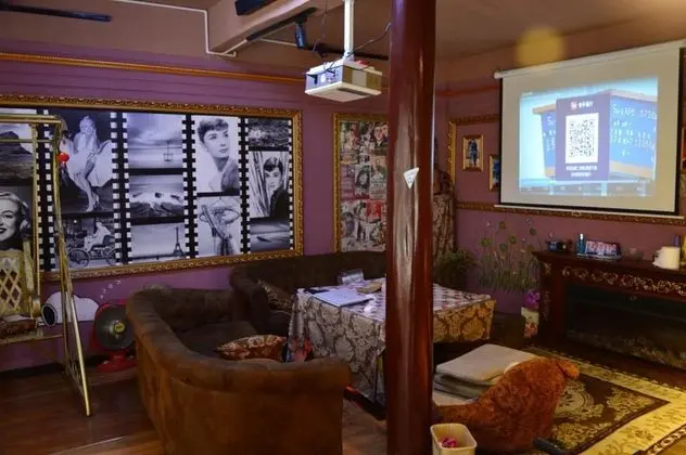 Dengba International Hostel Fenghuang - Lobi