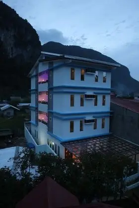 Den'gi Inn