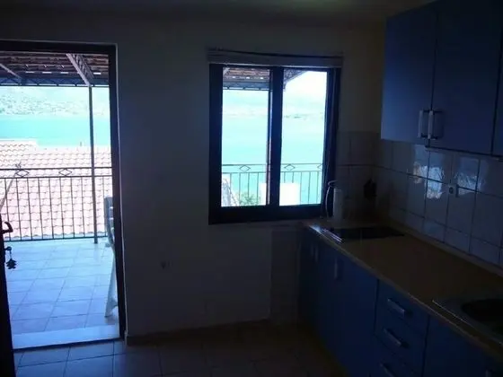 Denis - Terrase and sea View - A1 - Mutfak