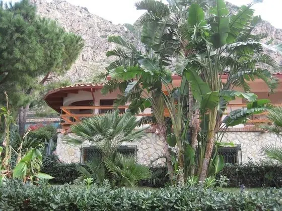 Villa Denise 100 Meters From the sea