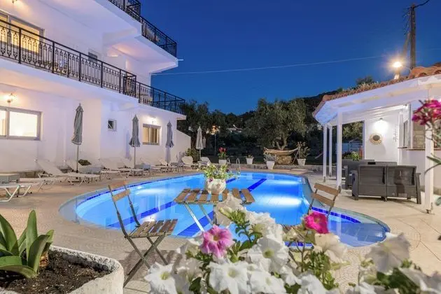 Denise Studios & Apartments - Havuz