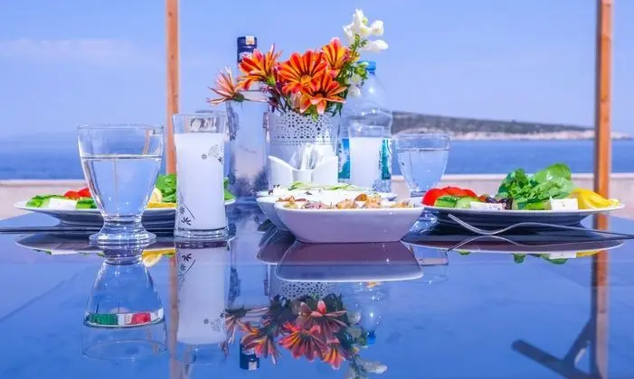 Denizkızı & Derya Pansiyon