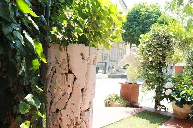 Hotel Derby - Dış Mekan