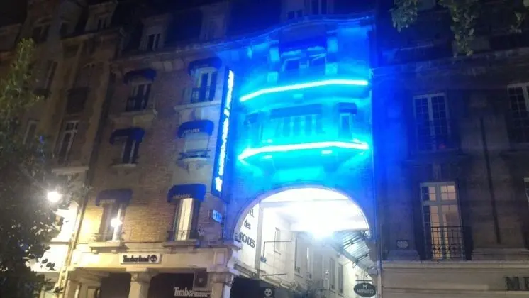 Hotel des Arcades - Dış Mekan