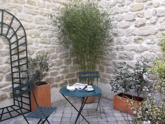 Hotel Des Comedies