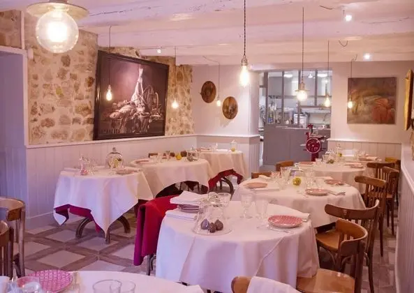 Hotel des Deux Rocs - Yerinde Yemek
