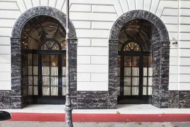 Des Epoques Hotel