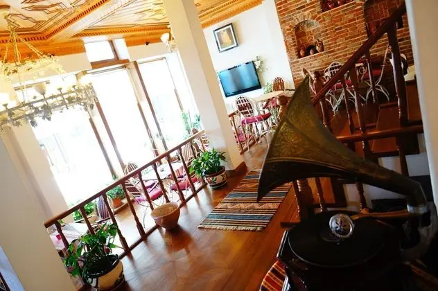 Hotel Des Etrangers - Special Category - Öne Çıkan Resim