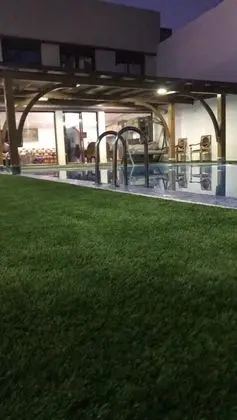 Villa Des Gens Heureux - Havuz