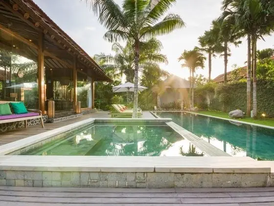 Villa Desa Roro Dua - Havuz