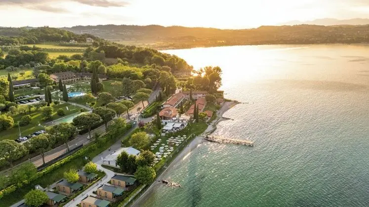 Desenzano Lake Village - Öne Çıkan Resim