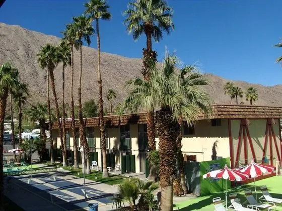 Desert Lodge