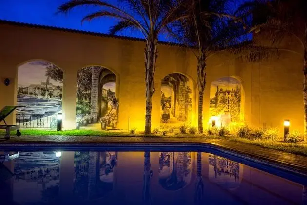 Desert Palace Hotel & Casino Resort - Havuz
