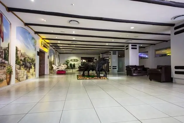 Desert Palace Hotel & Casino Resort - Lobi