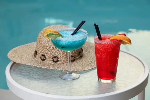 Desert Palms Hotel & Suites - Havuz