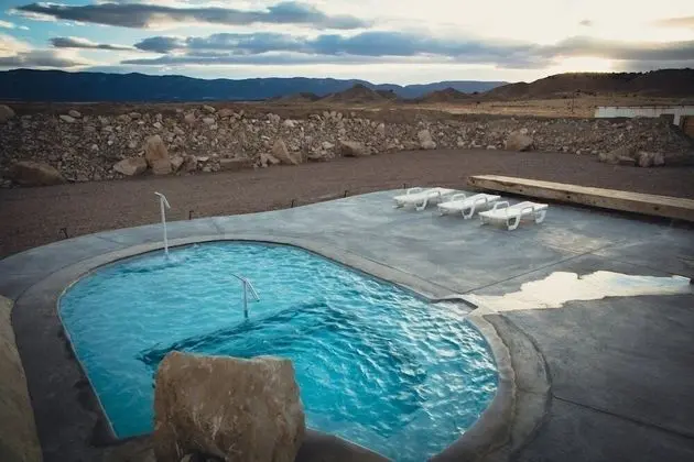 Desert Reef Hot Springs - Havuz