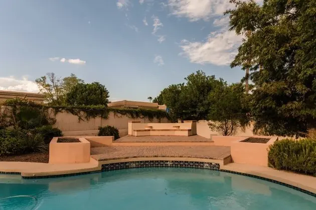 Desert Ridge by Avantstay Spacious Oasis w/ Pool & Hot Tub - Havuz