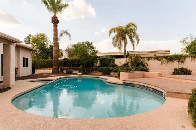 Desert Ridge by Avantstay Spacious Oasis w/ Pool & Hot Tub - İç Mekan