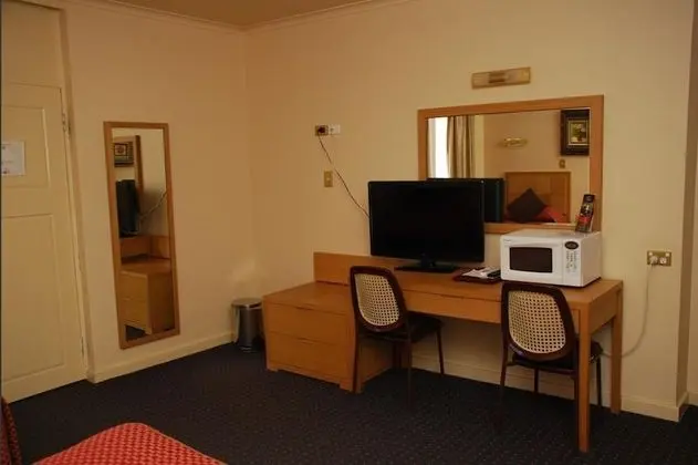 Desert Sand Motor Inn - Oda