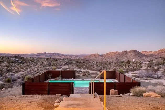 Desert Stone by Avantstay Contemporary Desert Oasis With Pool & Hot Tub - Havuz