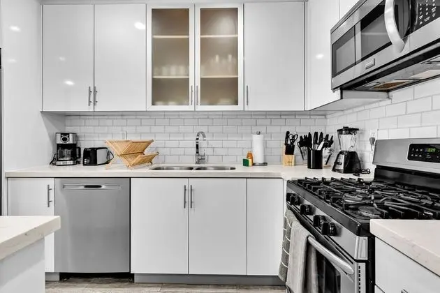 Design District Luxe 3BD Home - Mutfak