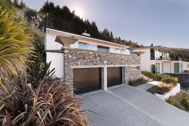 Design, Elegance and This Stunning View - Dış Mekan
