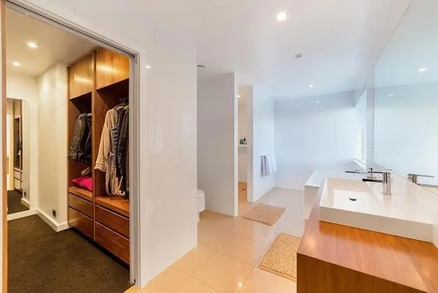 Design, Elegance and This Stunning View - Oda