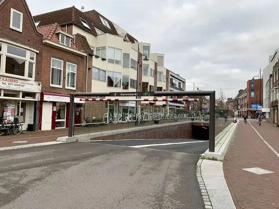 Design Family Apartment in Leiden Center 6 p+ Baby