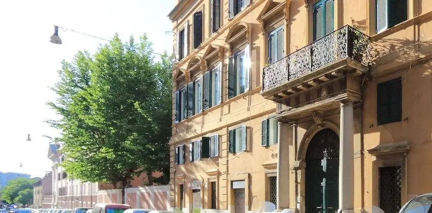 Design Flat for 4 near Colosseum - Dış Mekan